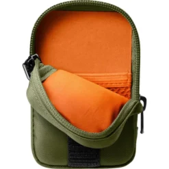 Spigen Torby-ORGANIZER MAGSAFE POUCH TINTAPZIP OLIVE GREEN
