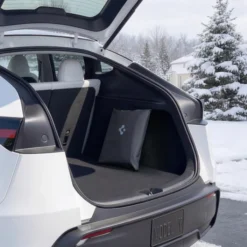 Spigen Tesla-OSŁONA PRZEDNIEJ SZYBY TESLA MODE 3/3 2024 Y/Y JUNIPER CZARNA