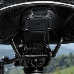 Spigen Etui Wodoszczelne|Lokalizatory-PANCERNE ETUI TOUGH ARMOR APPLE AIRTAG 1 / 2 CZARNY 4 SZT.