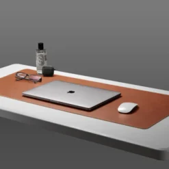 Spigen Inne-PODKŁADKA LD302 DESK PAD BROWN