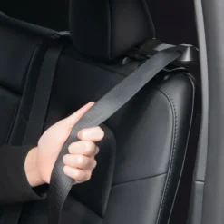 Spigen Tesla-UCHWYT DO PASÓW BEZPIECZEŃSTWA TESLA MODEL Y BACKSEAT SEATBELT HOLDER BLACK